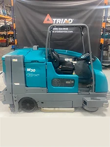 Tennant M30 Industrial Sweeper-Scrubber